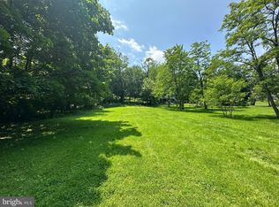 1101 Oyster Mill Rd, Camp Hill, PA 17011