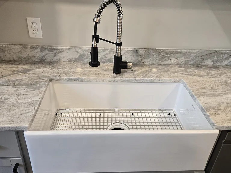 1086 William Flynn Hwy #3 — Photo 4