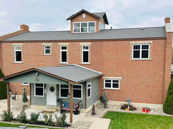 108 Broad St, Sabula, IA 52070