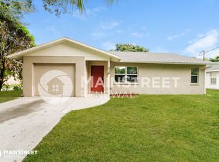 516 21st St E, Palmetto, FL 34221