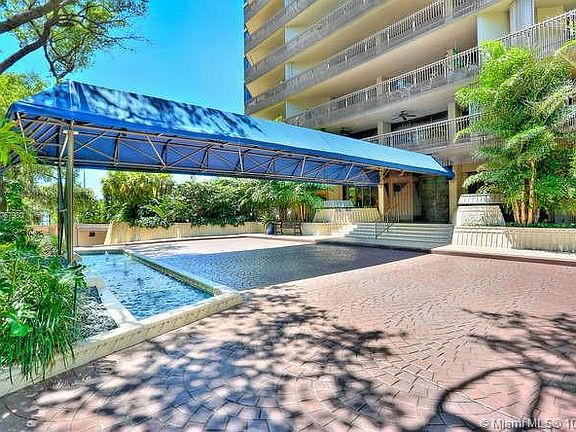 4th image of 2901 S Bayshore Dr #Penthouse 18-g