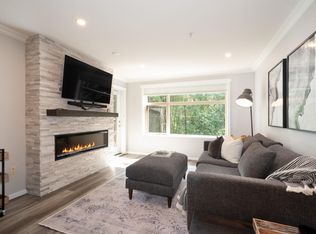 300 Klahanie Dr #204, Pt Moody, BC V3H 5K8