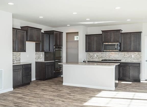 4th image of 2504 Viola Gill Ln