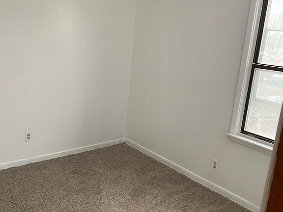 5th image of 2718 Livingston Ave #2