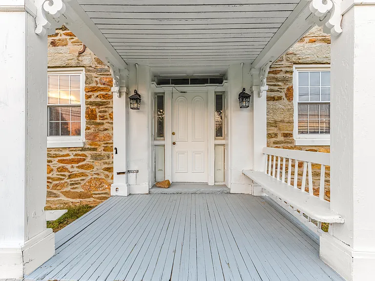 18429 Middletown Rd — Photo 20