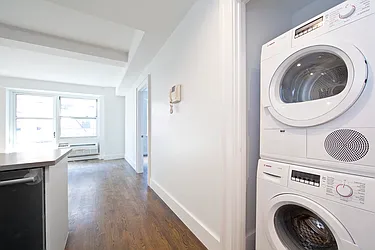 Rented by R New York