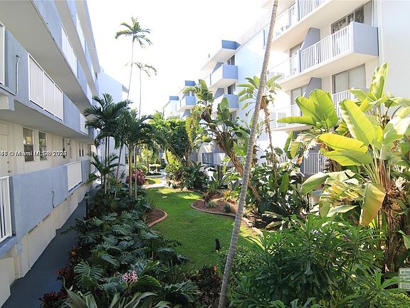 5th image of 1801 S Treasure Dr APT 228