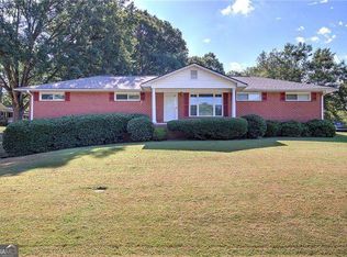 24 Beechwood Dr, Cartersville, GA 30120
