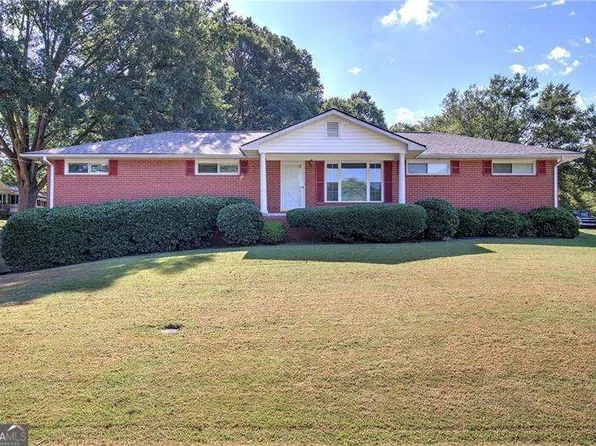 24 Beechwood Dr, Cartersville, GA 30120