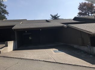 2285 Ridgeway Dr, Eugene, OR 97401