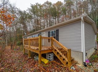 97 Sleeper Branch Rd, Whittier, NC 28789