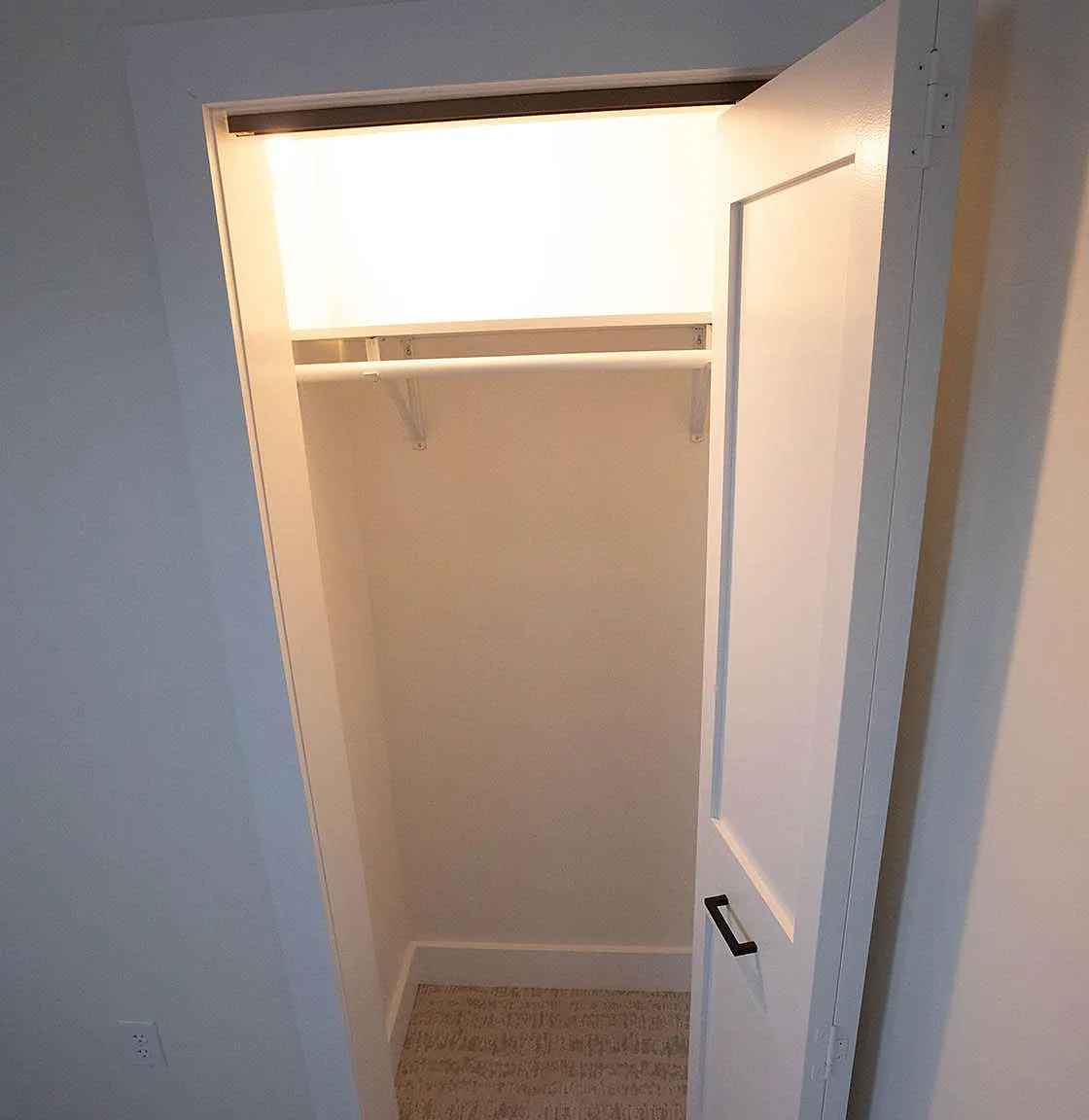 1 bed, 1200 sqft, $1,950 — Photo 3