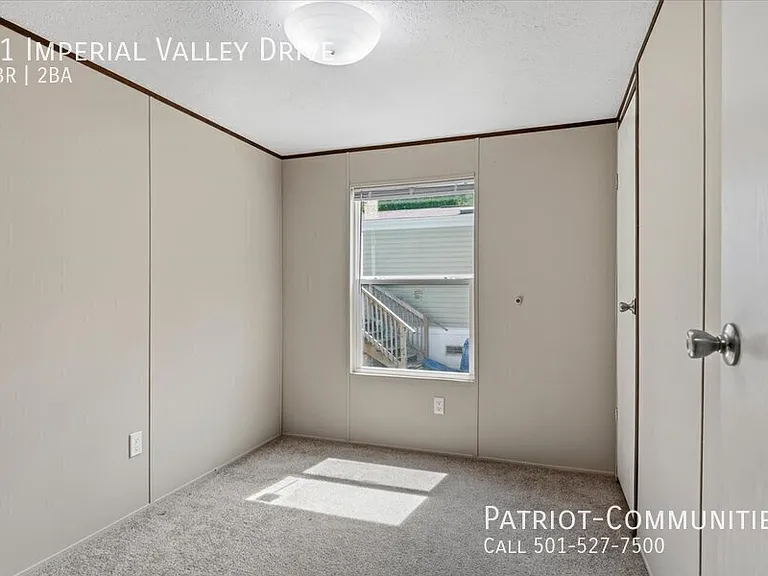 31 Imperial Valley Dr — Photo 13