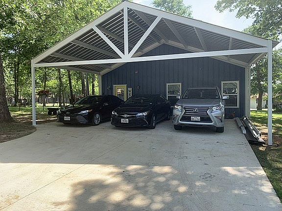 Carport on Wood Crest 