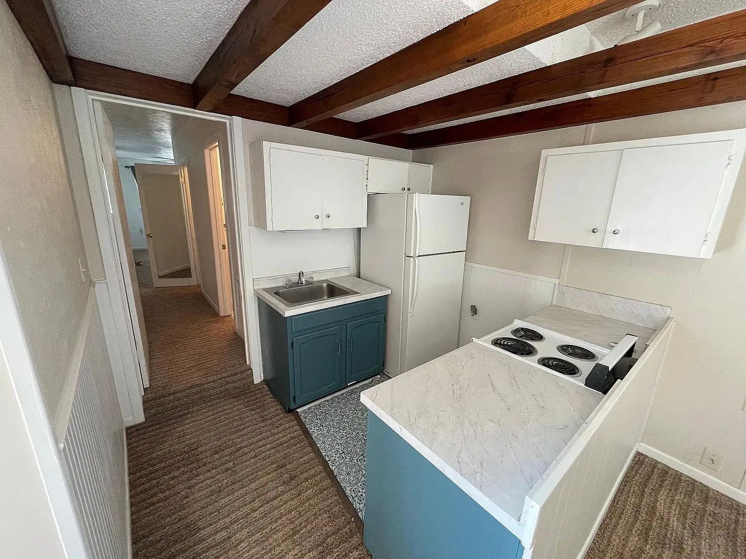 1 bed, 700 sqft, $775 — Photo 2