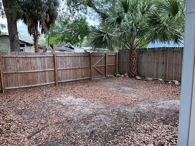 Spacious fenced yard