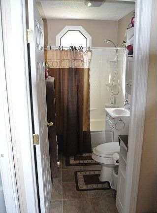 5th image of 3 Seneca Manor Dr