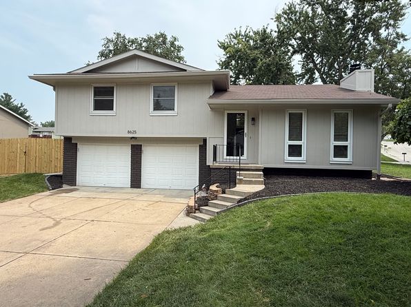 8625 Meadows Pkwy
