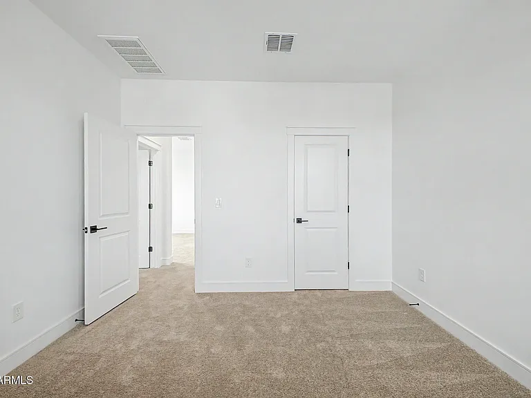 1131 E Yellowstone Pl — Photo 32