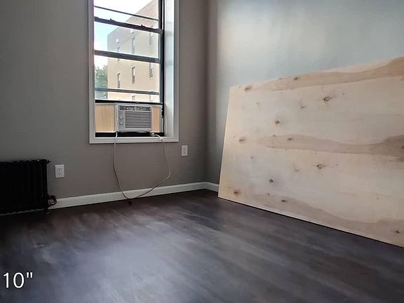 4th image of 1033 College Ave Floor 3