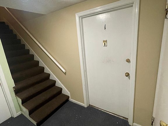 3rd image of 3715 Briarbridge Ln #1