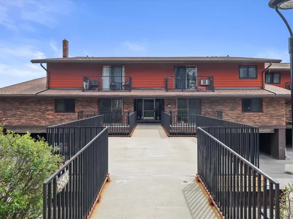 8500 West Waterford AVENUE #1, Greenfield, WI 53228