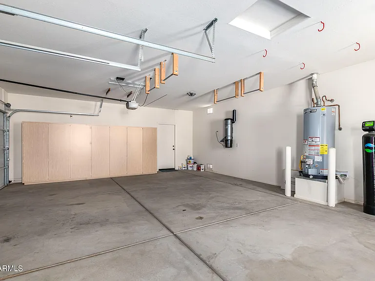 40747 W Robbins Dr — Photo 38