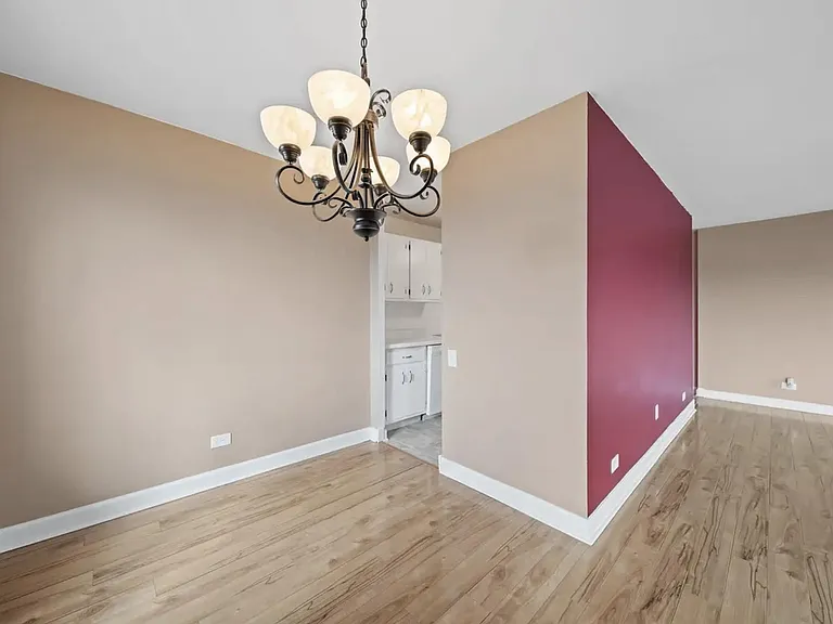 425 Walnut Creek Ln #1401 — Photo 4