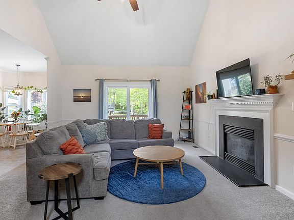 5th image of 6716 Holly Mill Ct