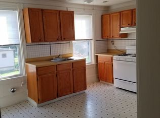134 Warren St #1, Beverly, NJ 08010