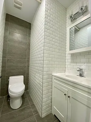 Rented by Candid Listings LLC | media 7