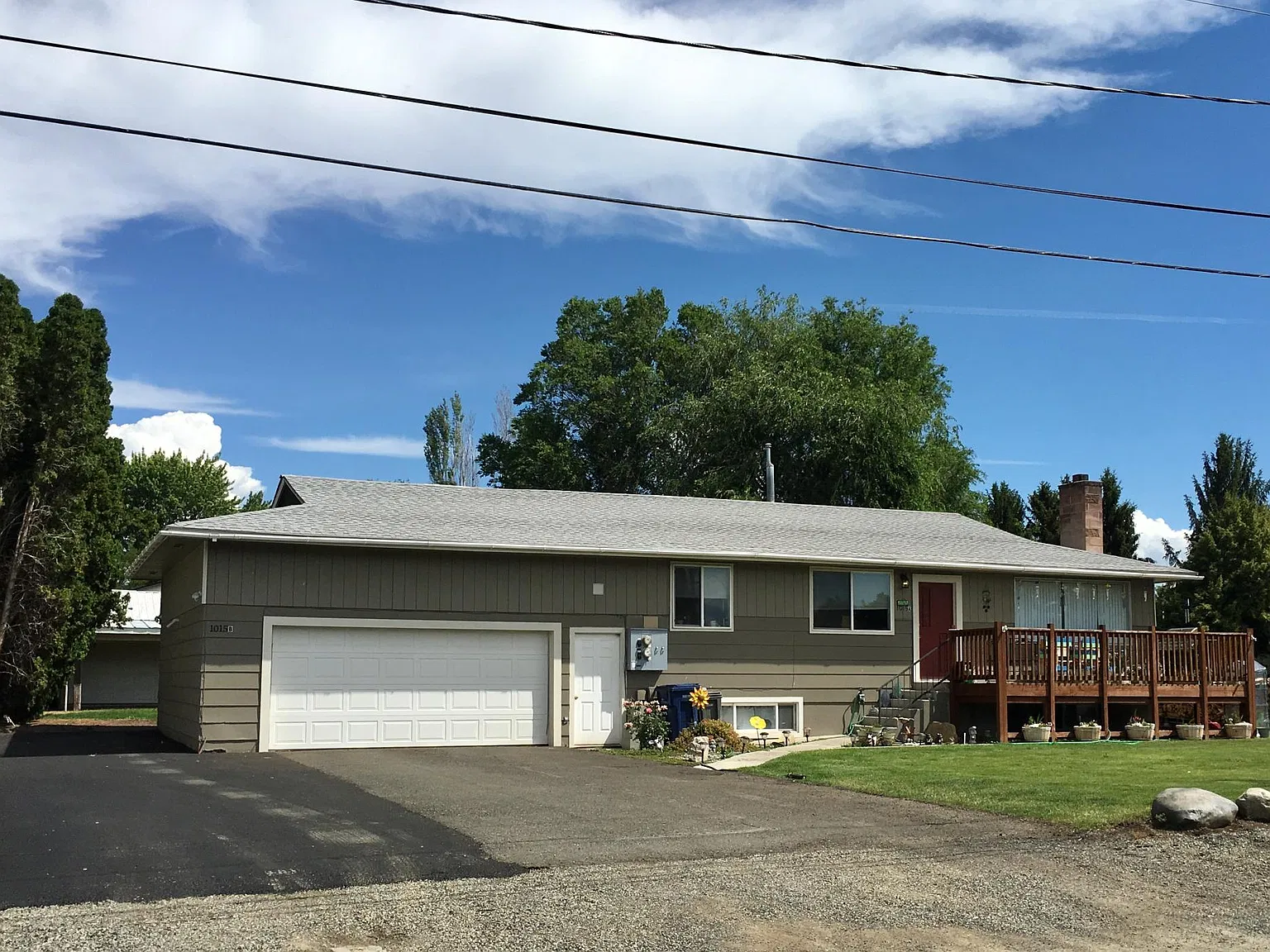 2 bed, 1300 sqft, $1,350 — Photo 1