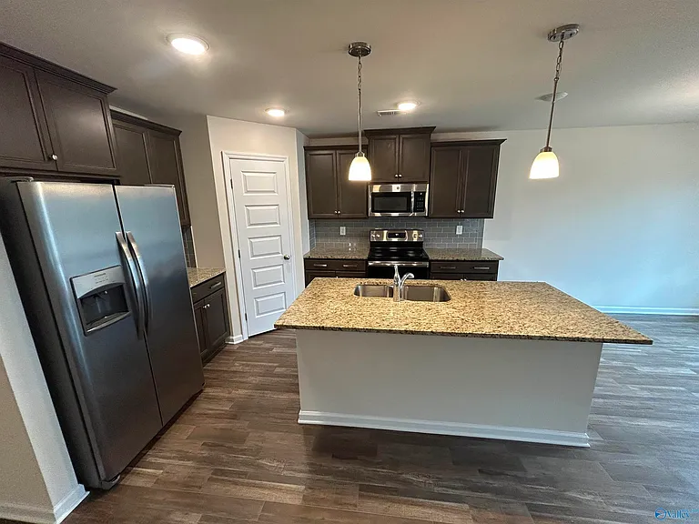 122 Daymark Dr — Photo 19