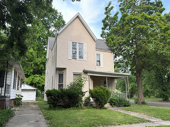 3rd image of 1832 S 7th St