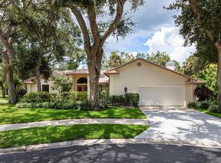 1622 Oak Cir S, Sarasota, FL 34232
