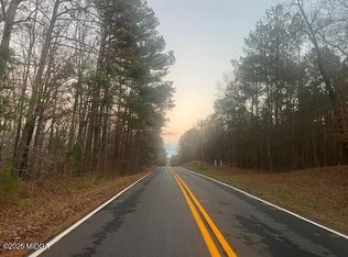 127 Long Shoals Dr, Eatonton, GA 31024