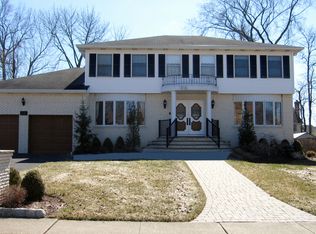 44 Hubbardton Rd, Wayne, NJ 07470