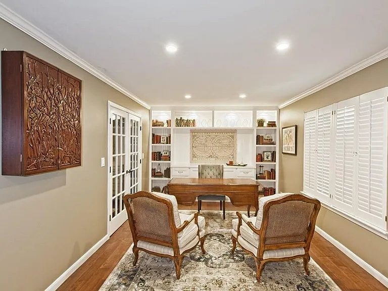 1307 Glen Cove Dr — Photo 6