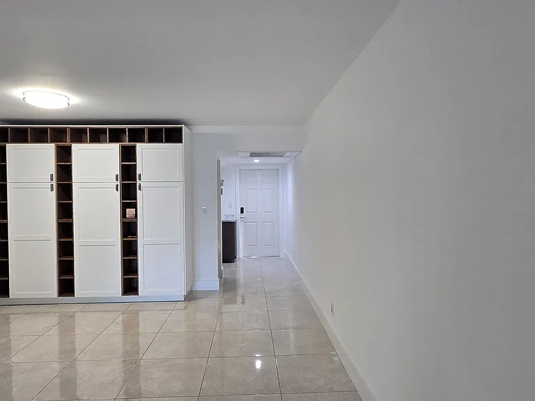 3300 N Palm Aire Dr #109 — Photo 7