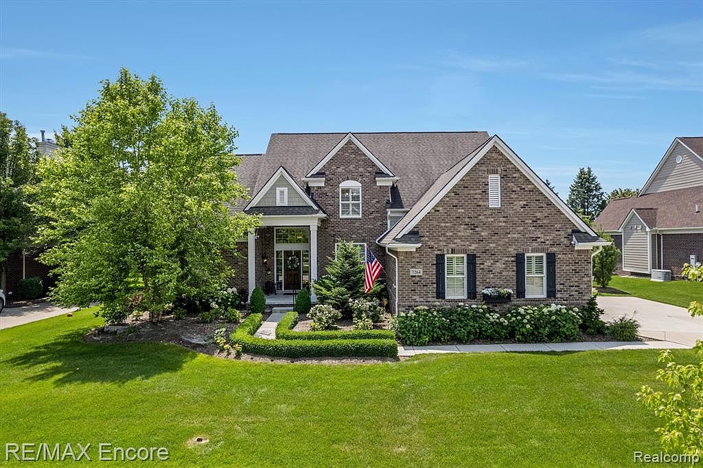 7264 Ardsley Ln, Clarkston, MI 48348 Zillow
