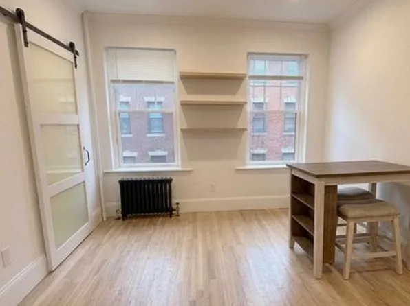 11 Irving St APT 6, Boston, MA 02114