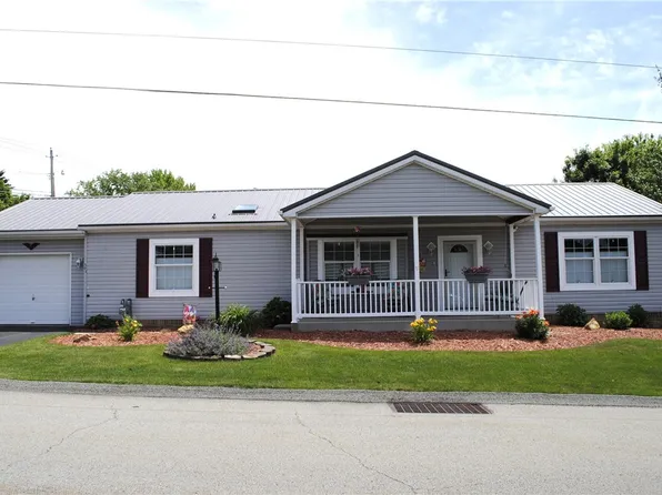 503 Chicory Ln, Mount Pleasant, PA 15666