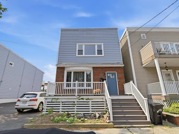 80 E 24th St, Bayonne, NJ 07002