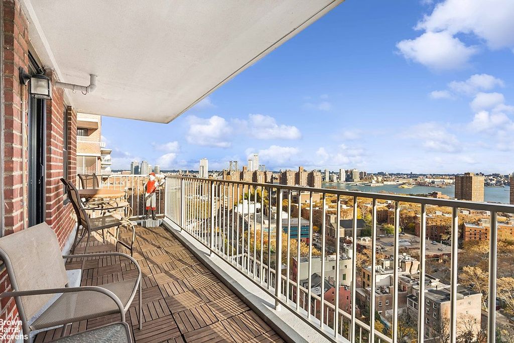 264 Broadway APT C1905, New York, NY, New York