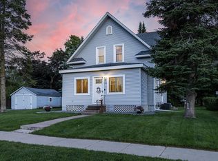 118 2nd St SW, New Prague, MN 56071