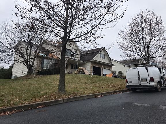 3rd image of 3103 Applewood Dr