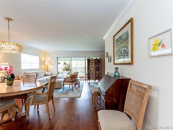4th image of 900 SW 125th Way APT 401R