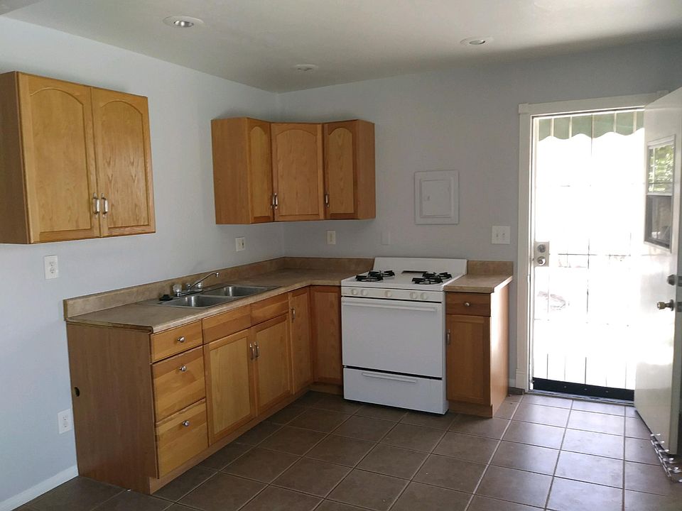 2nd image of 2878 Geise Ct