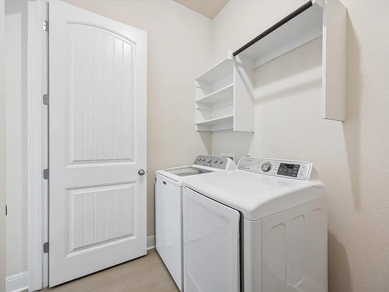 232 Natchez Dr — Photo 26