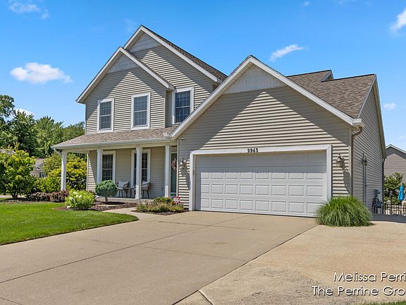3rd image of 2943 Snowberry Dr SW